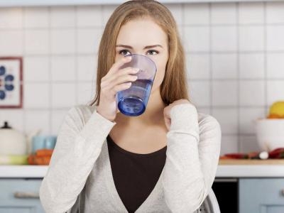 國(guó)林開(kāi)水器提醒：早上不要喝這四類水！