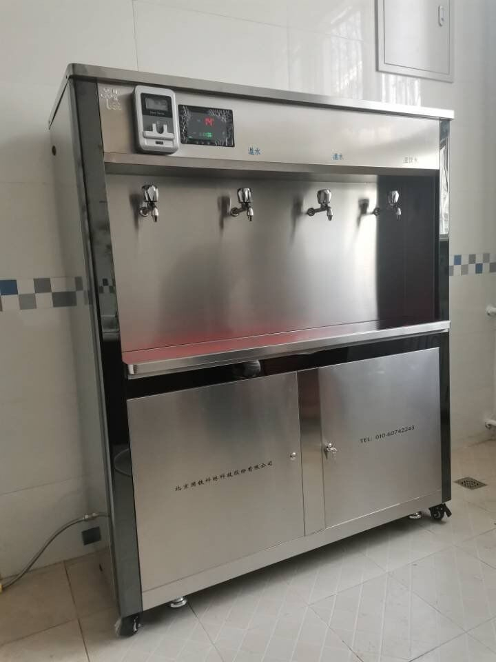 校園刷卡直飲水機(jī)，讓師生喝上了健康安全的直飲水