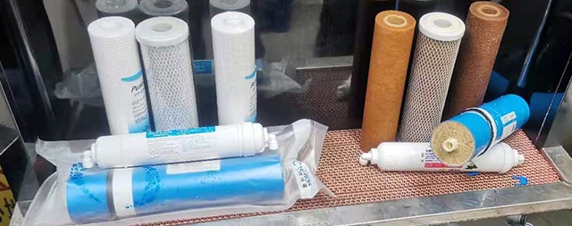 凈水器的濾芯 國(guó)林凈水器廠家來(lái)揭秘！