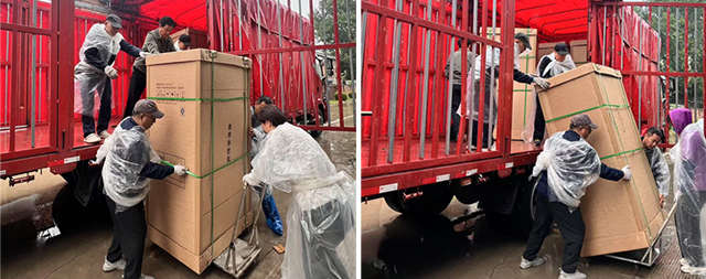 國鐵科林開水器暴雨天裝車發(fā)貨,服務不打烊